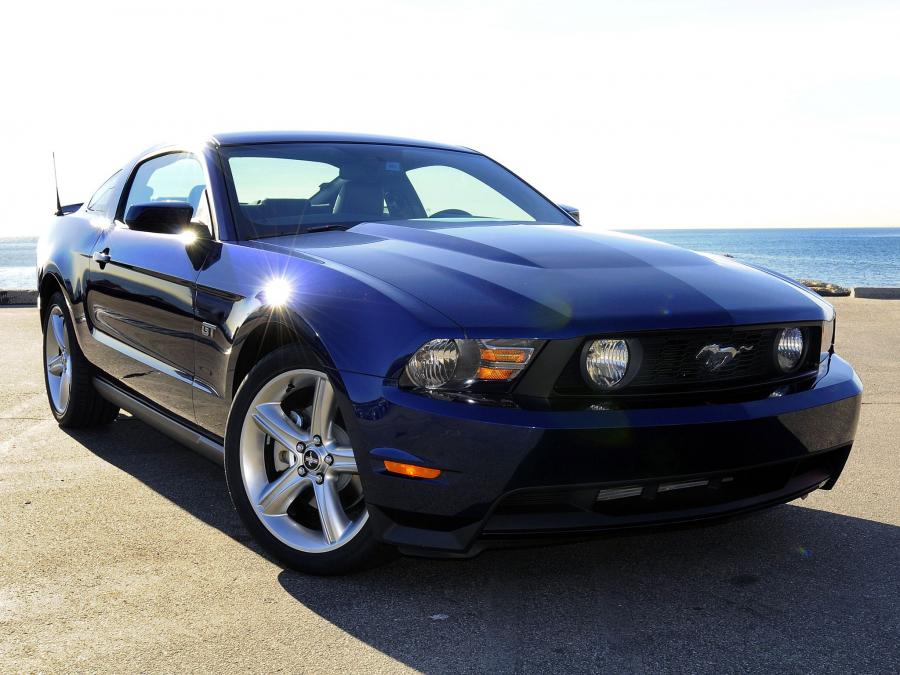  Ford Mustang GT 2010 года  (фото 208 из 213)